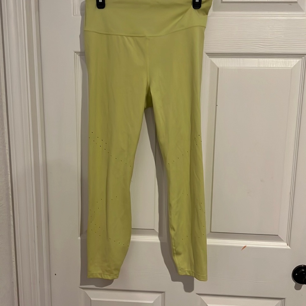 Large Joy Lab lime green/greenish yellow athletic leggings with zipper pocket